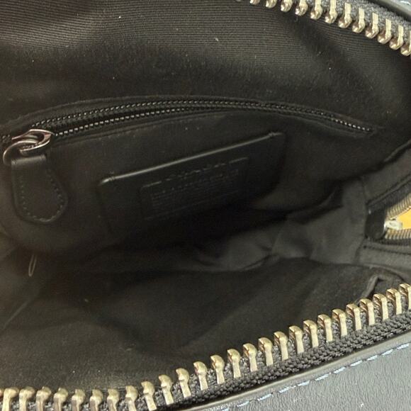 Coach Men’s Sullivan Pack In Signature Leather Black and Blue Gorgeous Crossbody - Picture 10 of 15